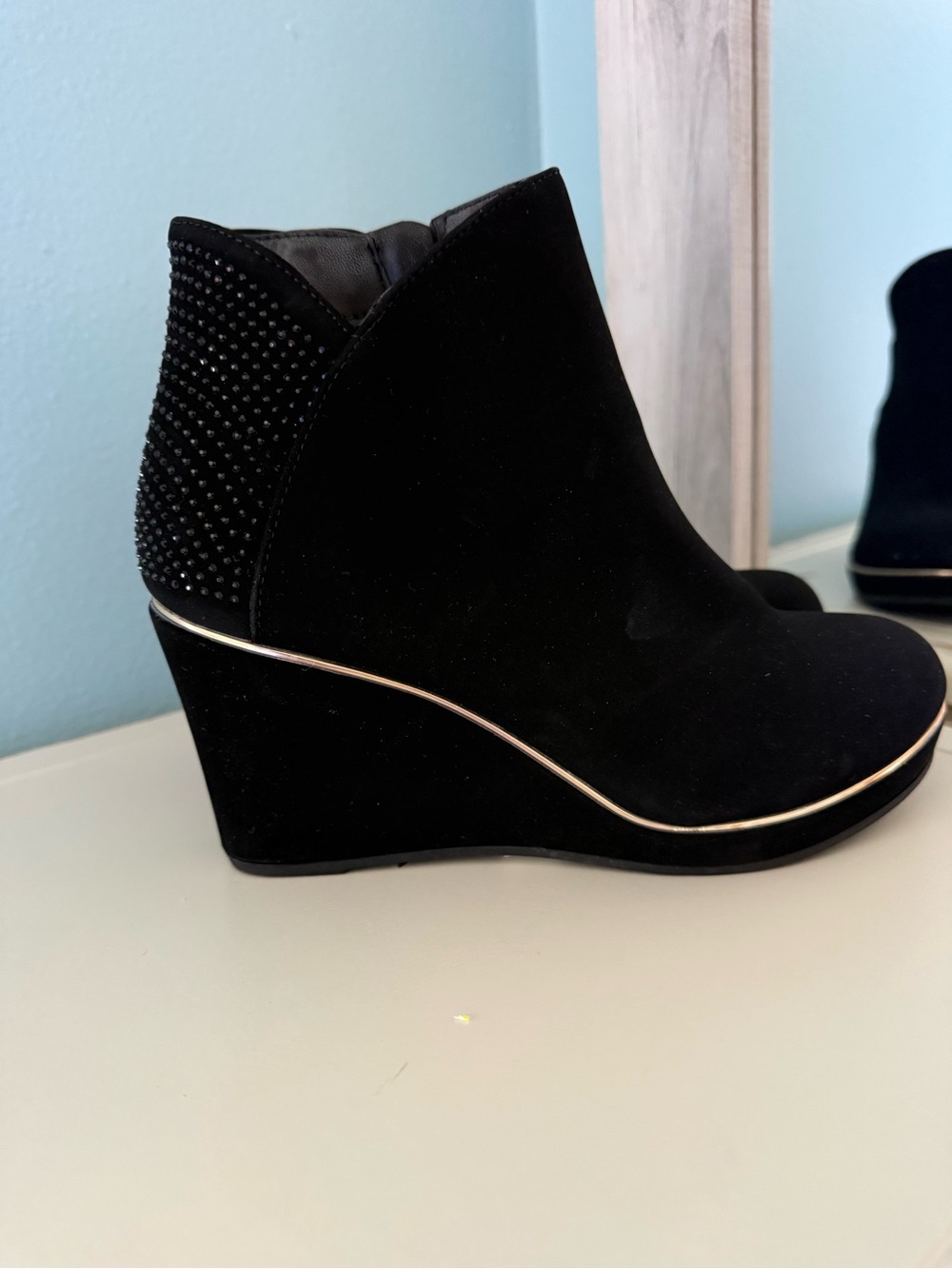 Andiamo Black Rhinestone Wedge Ankle Booties Size 6M